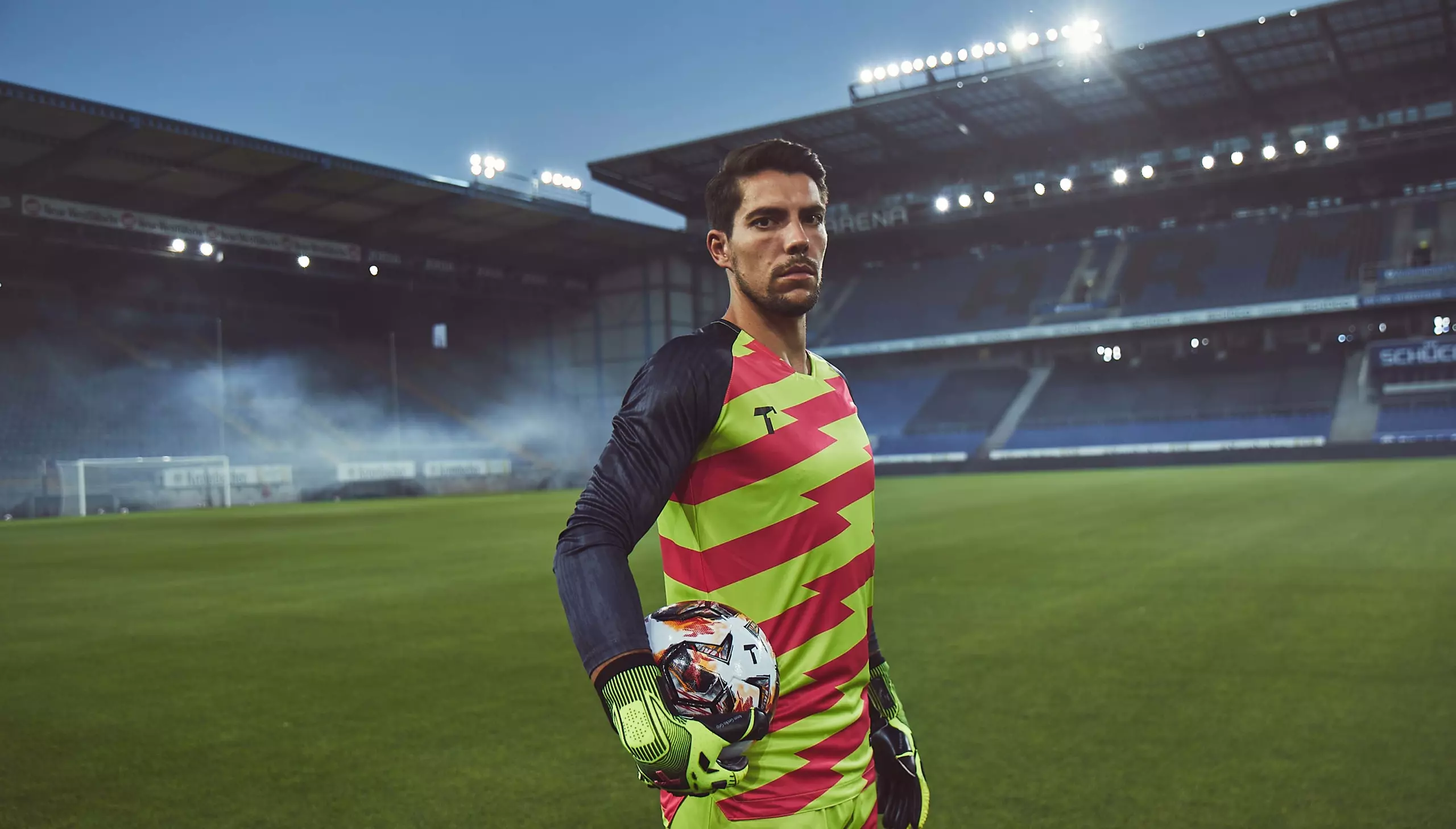 3_Manchester_City_goalkeeper_Stefan_Ortega_Titan_gloves_Landscape
