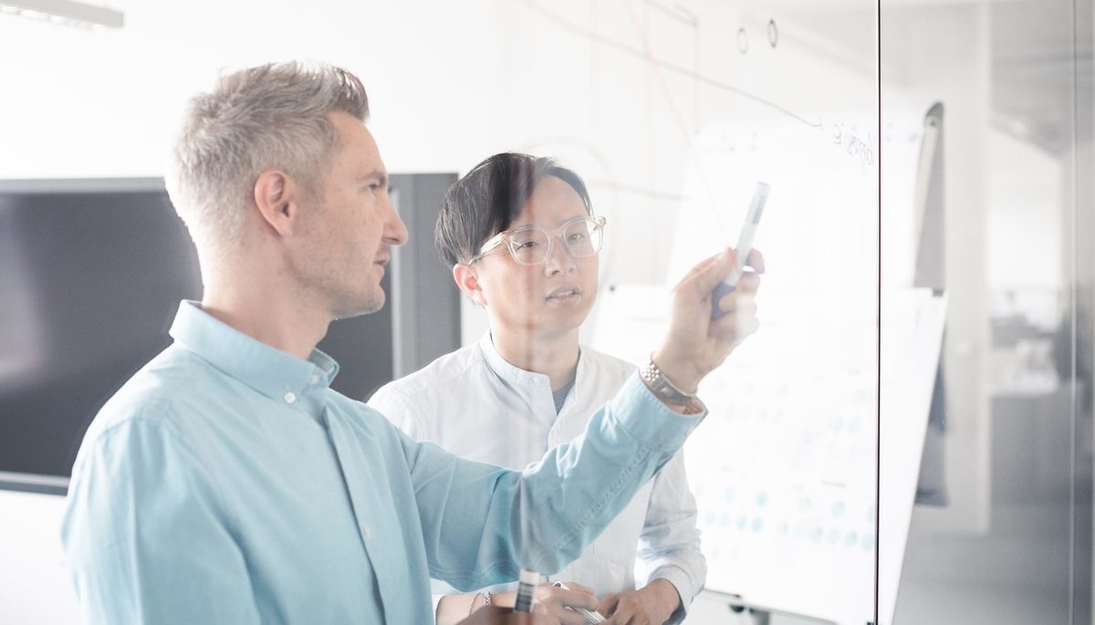 KISKA product management consultants collaborating